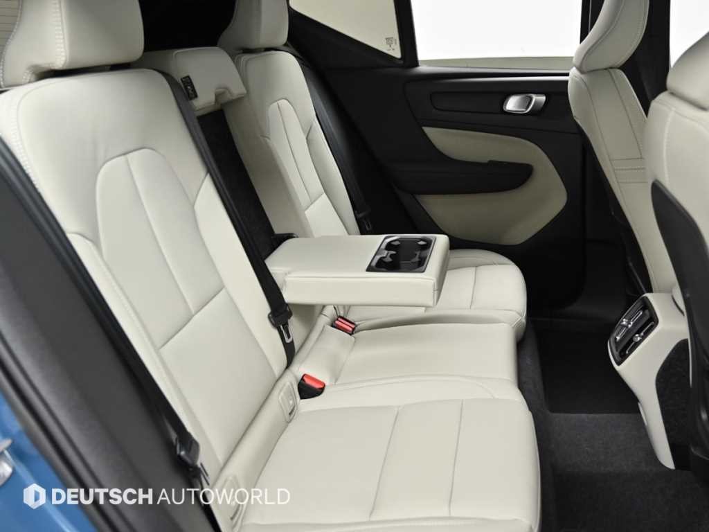 볼보 XC40 B4 AWD 울트라 브라이트 이미지 12