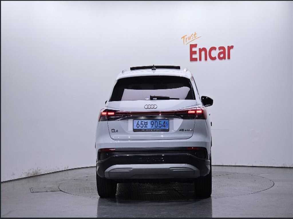 아우디 Q4 Q4 e-트론 45 이미지 4