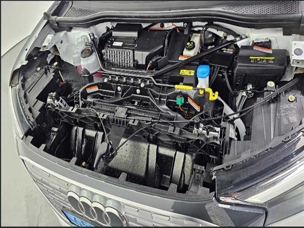 아우디 Q4 Q4 e-트론 45 이미지 5