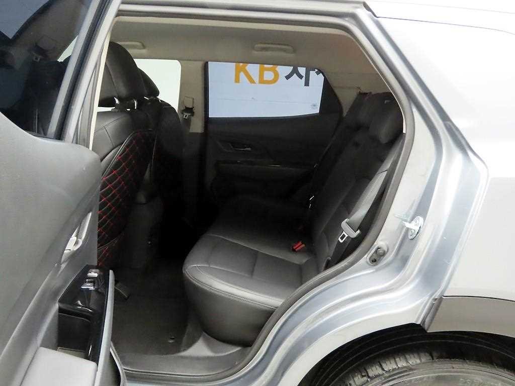 KG모빌리티(쌍용) 코란도 뷰티풀코란도 2WD 가솔린 1.5 C5 플러스 이미지 12