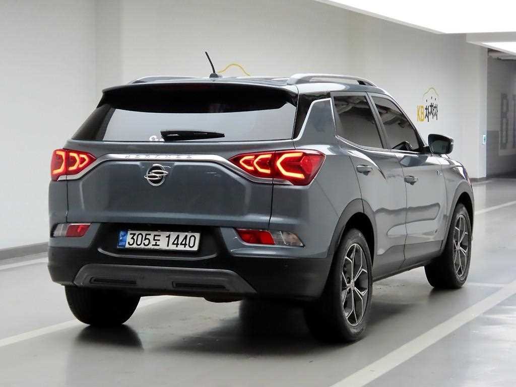 KG모빌리티(쌍용) 코란도 뷰티풀코란도 2WD 가솔린 1.5 C5 플러스 이미지 4