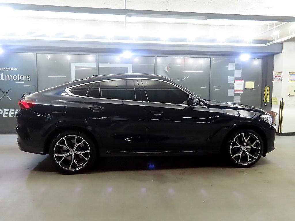BMW X6 X6 (G06) xDrive 30d M 스포츠 이미지 3