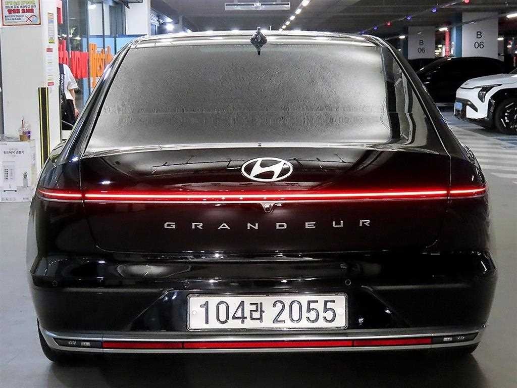 현대 그랜저 그랜저 (GN7) 가솔린 2.5 2WD 익스클루시브 이미지 5