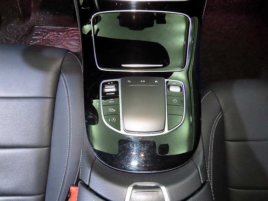 벤츠 E 클래스 E-클래스 W213 E250 아방가르드 이미지 12