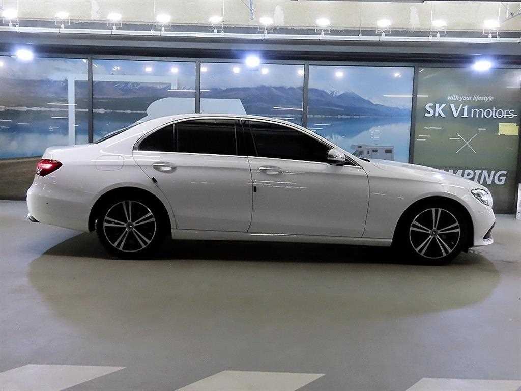 벤츠 E 클래스 E-클래스 W213 E250 아방가르드 이미지 3
