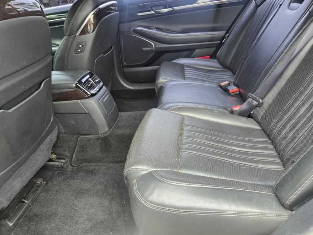제네시스 EQ900 3.8 GDI AWD 프리미엄 럭셔리 이미지 14