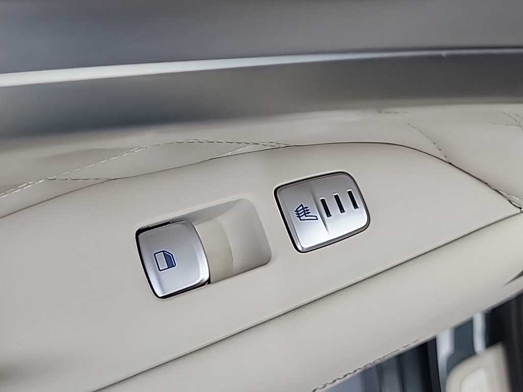 제네시스 G70 2.0T AWD 스포츠 패키지 이미지 14