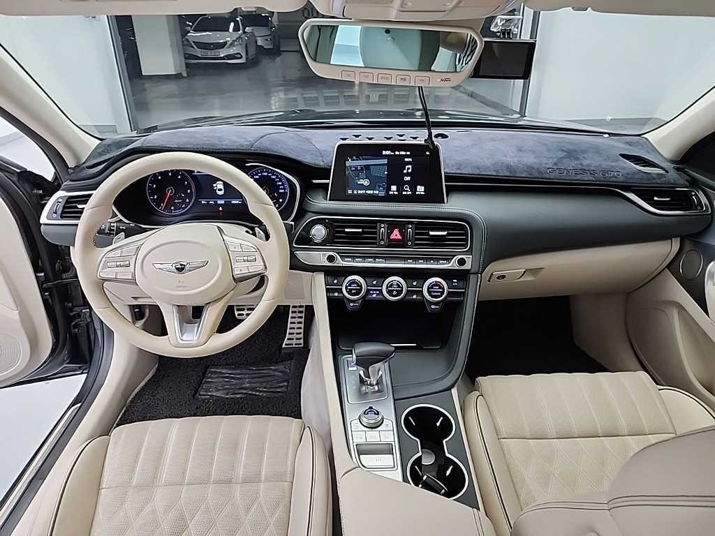 제네시스 G70 2.0T AWD 스포츠 패키지 이미지 7