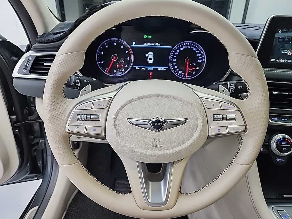제네시스 G70 2.0T AWD 스포츠 패키지 이미지 9