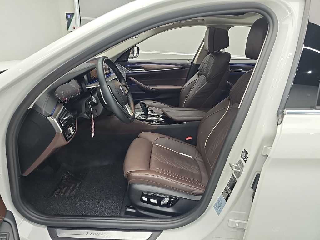 BMW 5시리즈 5시리즈 (G30) 530i 럭셔리 이미지 11