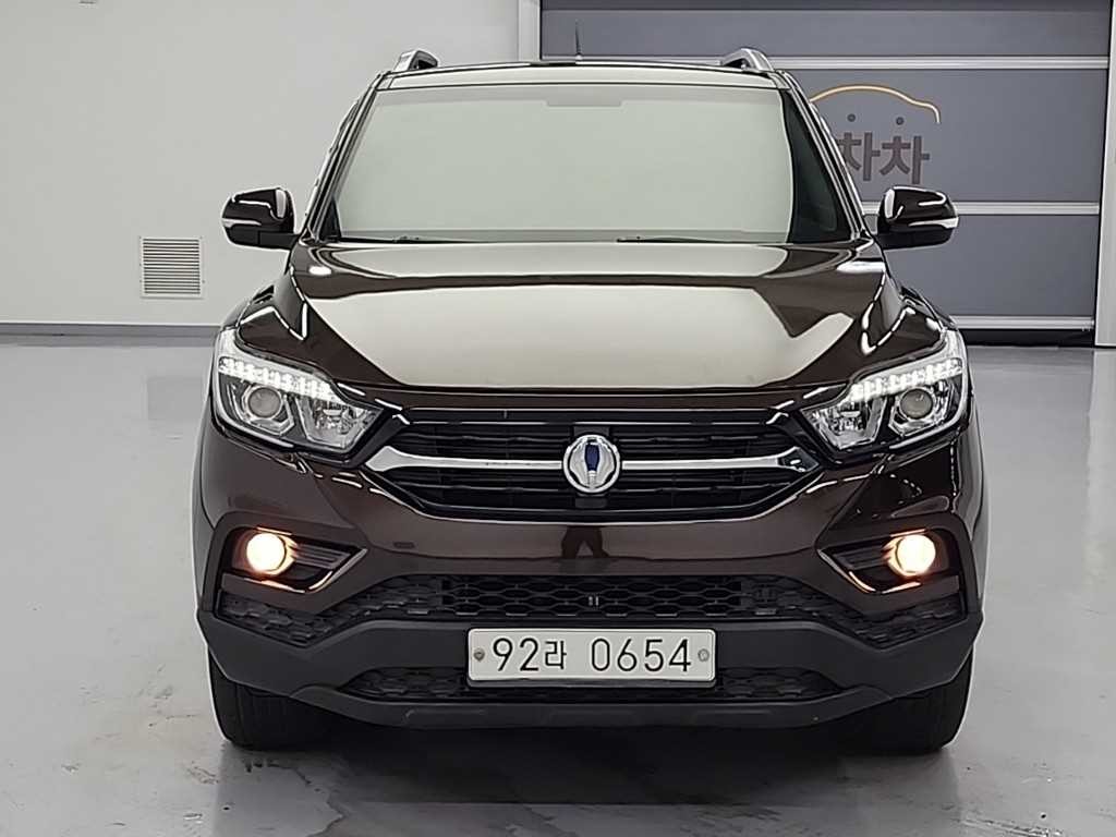 KG모빌리티(쌍용) 렉스턴 렉스턴 스포츠 4WD 디젤 2.2 어드벤처 이미지 2