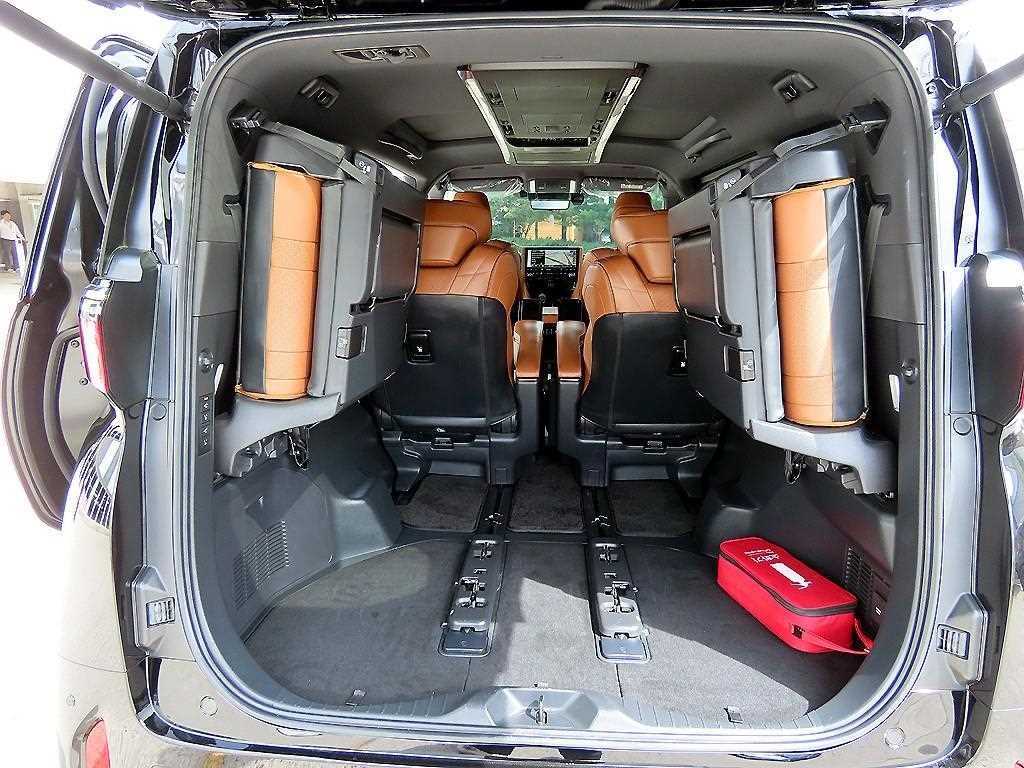 토요타 알파드 알파드 4세대 2.5 HEV AWD 이미지 16