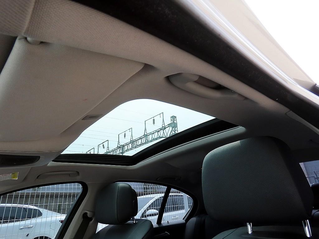 BMW 5시리즈 5시리즈 (F10) 528i 이미지 18
