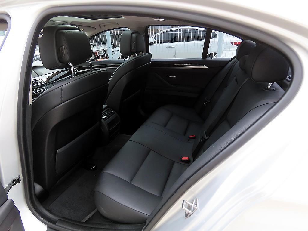 BMW 5시리즈 5시리즈 (F10) 528i 이미지 6