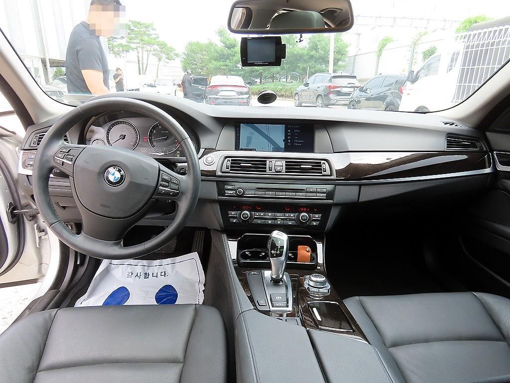 BMW 5시리즈 5시리즈 (F10) 528i 이미지 7