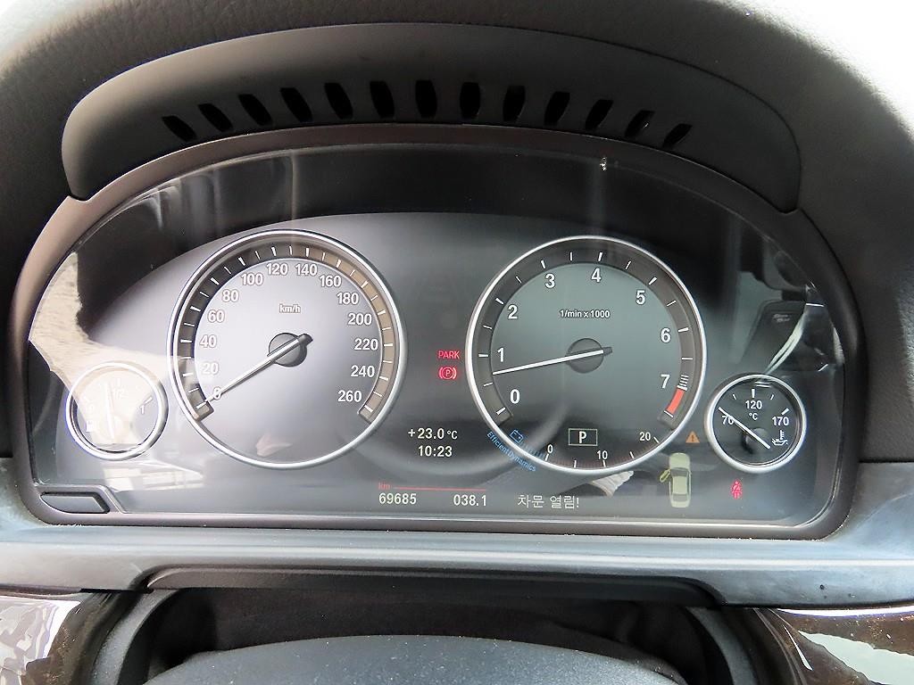 BMW 5시리즈 5시리즈 (F10) 528i 이미지 9