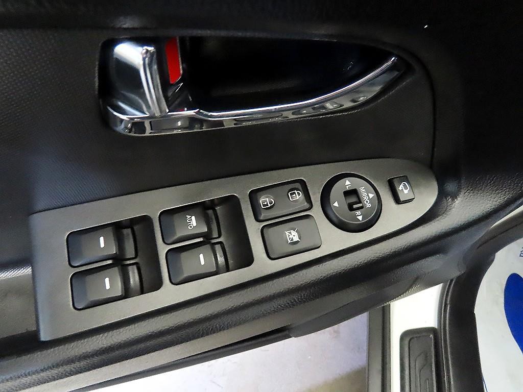 기아 스포티지 스포티지 R 2WD TLX 최고급형 이미지 13