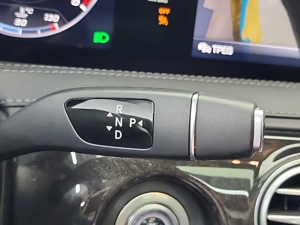 벤츠 S 클래스 S클래스-W222 S 350 d 4MATIC AMG Line 이미지 8
