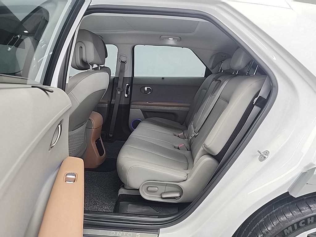 현대 아이오닉 5 롱 레인지 4WD 프레스티지 이미지 12