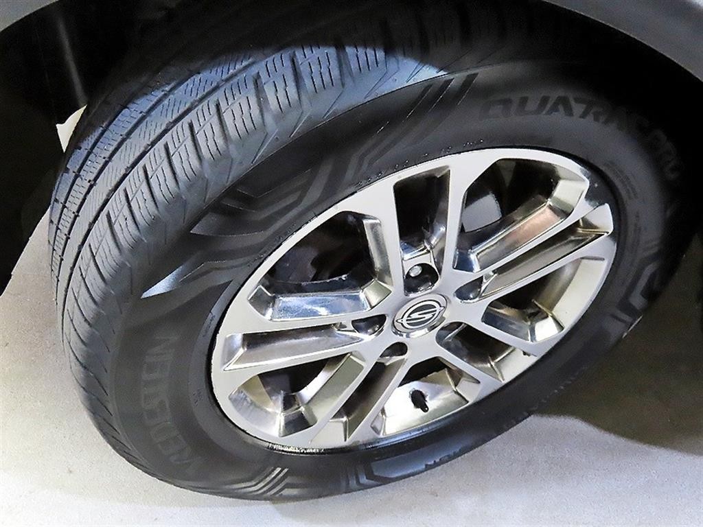 KG모빌리티(쌍용) 렉스턴 렉스턴W 2.2 4WD RX7 프레스티지 이미지 20