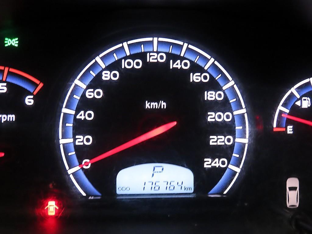 KG모빌리티(쌍용) 렉스턴 렉스턴W 2.2 4WD RX7 프레스티지 이미지 9