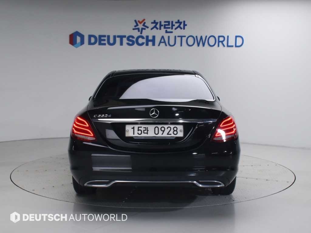 벤츠 C 클래스 C클래스 W205 C220 d 아방가르드 이미지 4