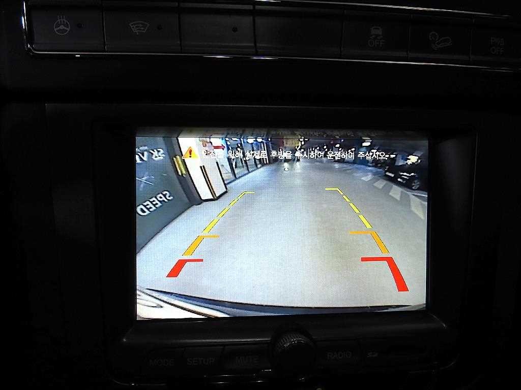 KG모빌리티(쌍용) 렉스턴 렉스턴W 2.2 4WD RX7 럭셔리 이미지 13