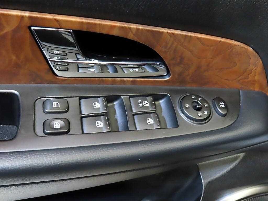 KG모빌리티(쌍용) 렉스턴 렉스턴W 2.2 4WD RX7 럭셔리 이미지 17