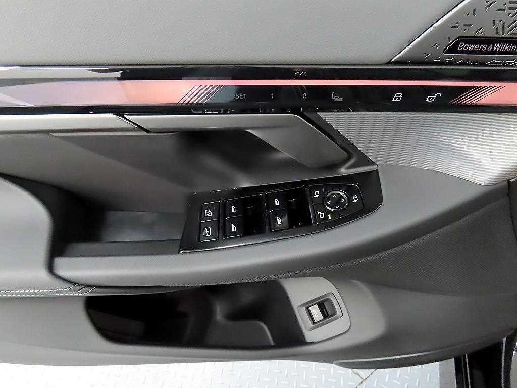 BMW 5시리즈 5시리즈 (G60) 530i xDrive M 스포츠 프로 스페셜 에디션 이미지 11