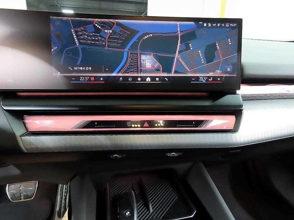 BMW 5시리즈 5시리즈 (G60) 530i xDrive M 스포츠 프로 스페셜 에디션 이미지 13