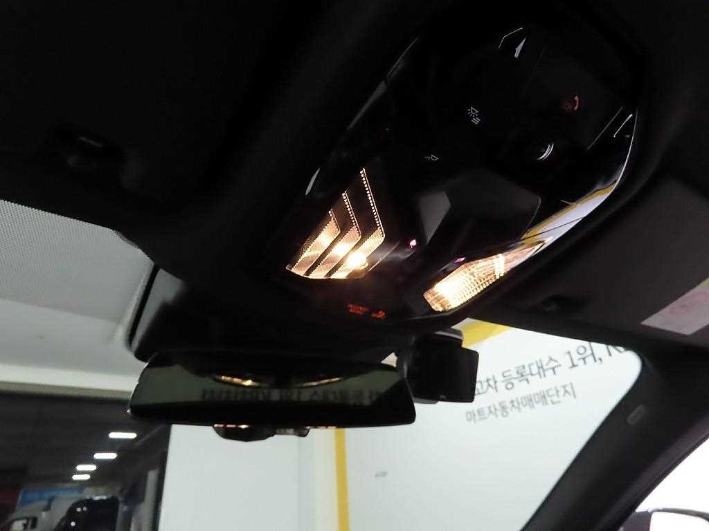 BMW 5시리즈 5시리즈 (G60) 530i xDrive M 스포츠 프로 스페셜 에디션 이미지 16