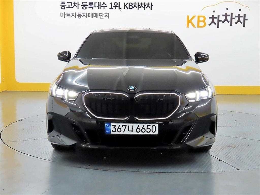 BMW 5시리즈 5시리즈 (G60) 530i xDrive M 스포츠 프로 스페셜 에디션 이미지 2