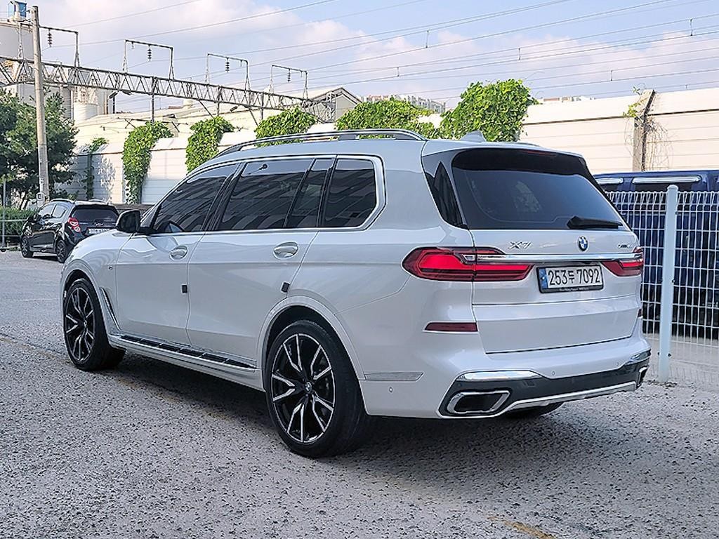 BMW X7 X7 (G07) xDrive 40i M 스포츠 이미지 3