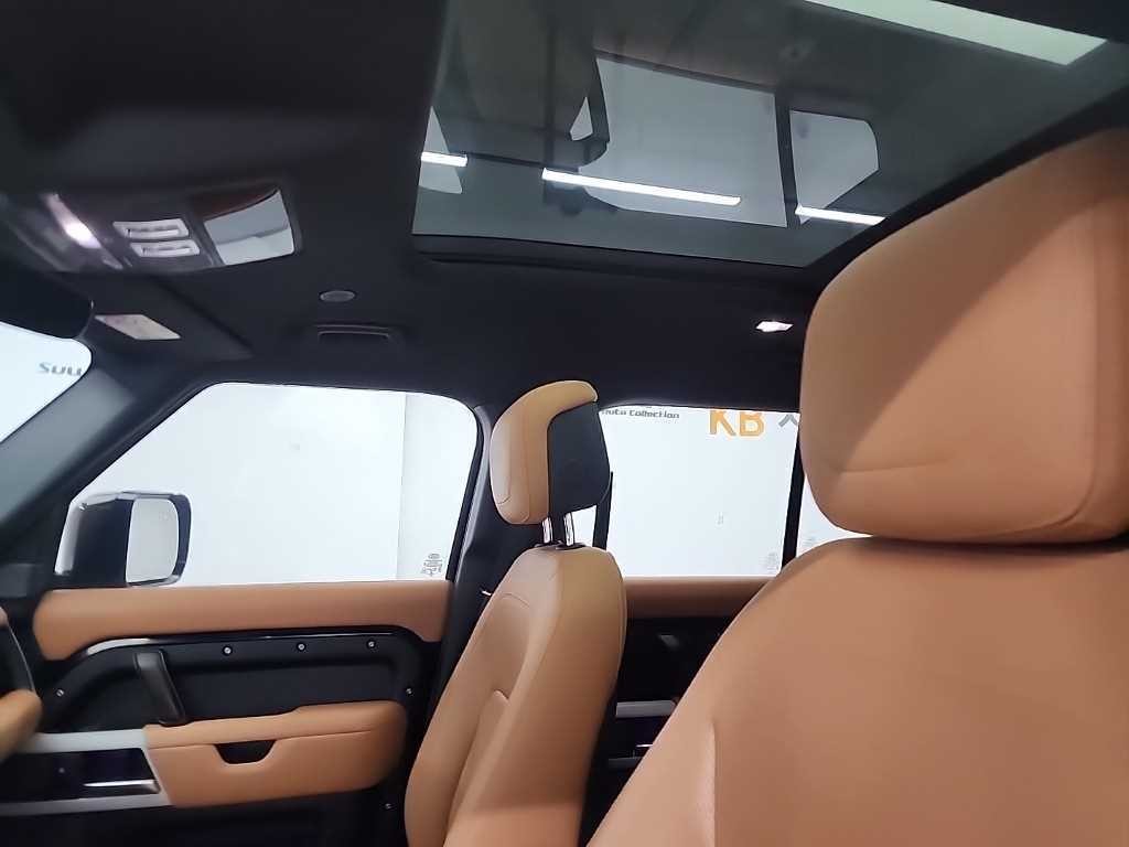 랜드로버 디펜더 디펜더 (L663) 110 D300 HSE 이미지 15