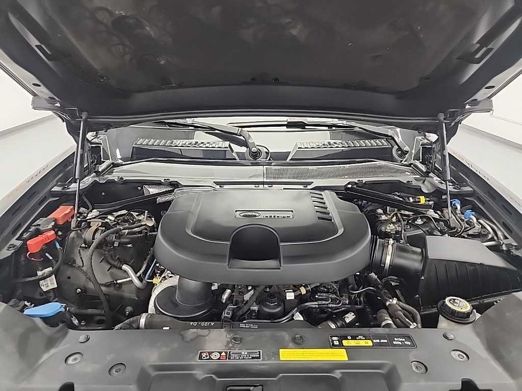 랜드로버 디펜더 디펜더 (L663) 110 D300 HSE 이미지 5