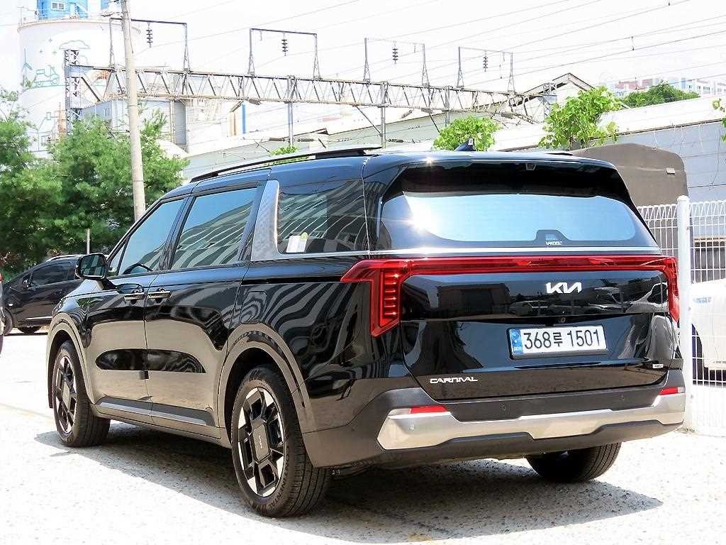 기아 카니발 더 뉴 카니발 하이브리드 HEV 9인승 시그니처 이미지 3