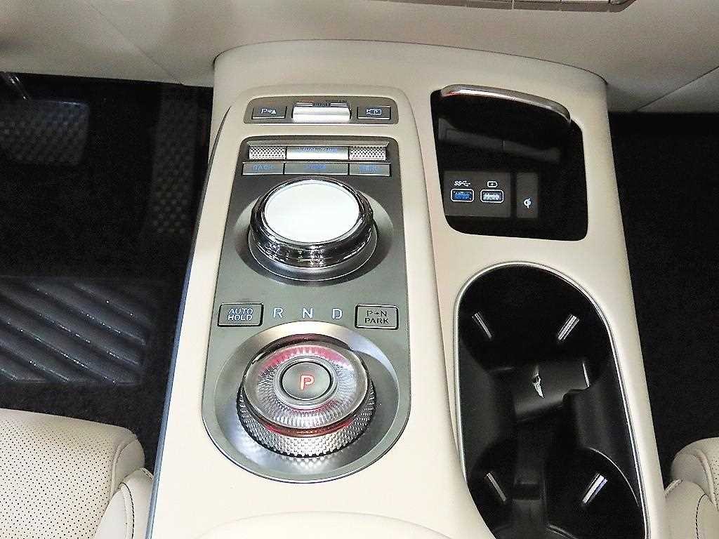 제네시스 GV70 2.5T 가솔린 AWD 기본형 이미지 12