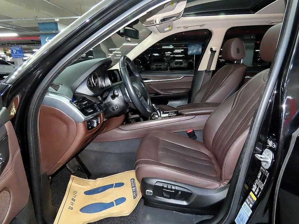 BMW X5 X5 (F15) xDrive 40e I 퍼포먼스 이미지 6
