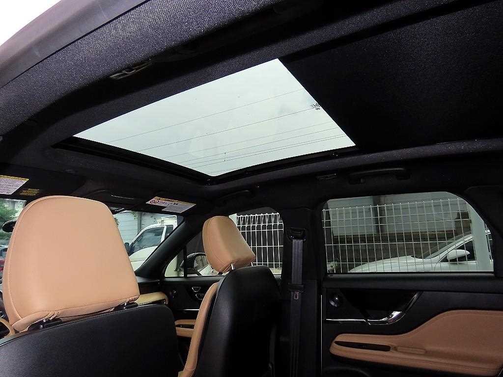 링컨 코세어 2.0 리저브 AWD 이미지 17