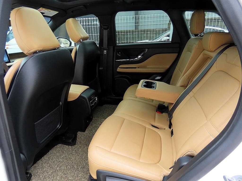 링컨 코세어 2.0 리저브 AWD 이미지 6