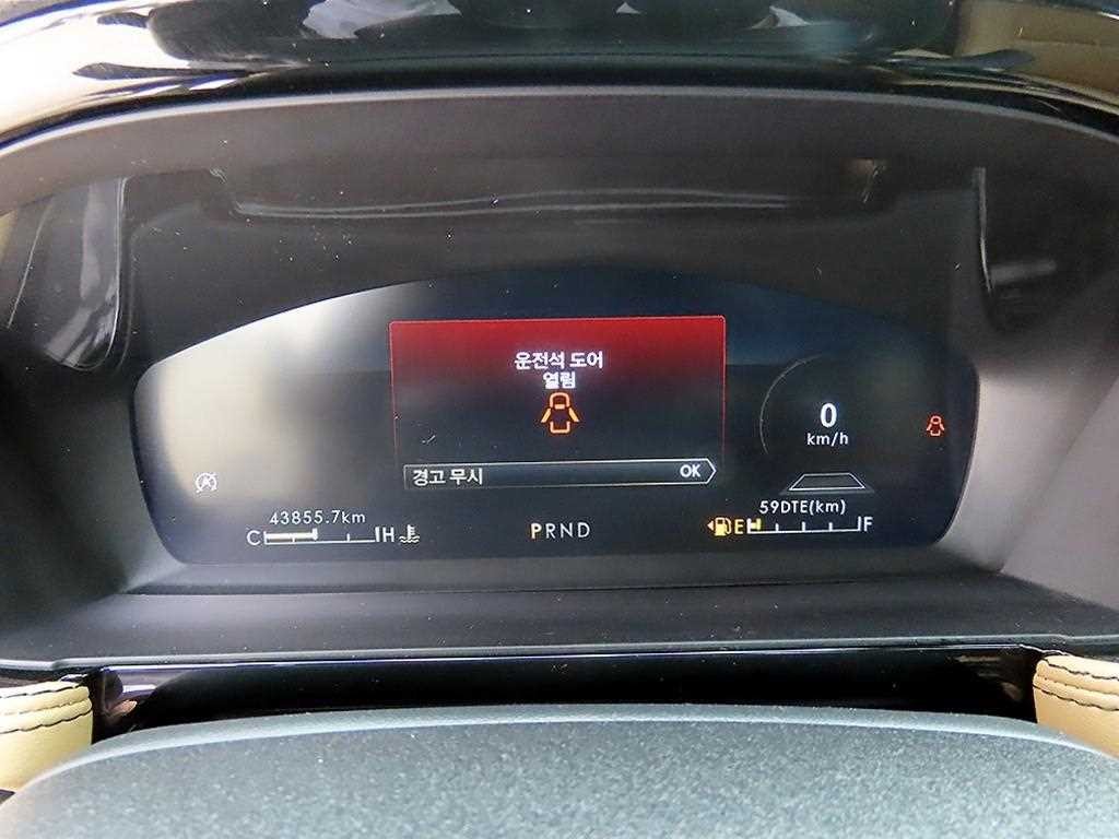 링컨 코세어 2.0 리저브 AWD 이미지 9