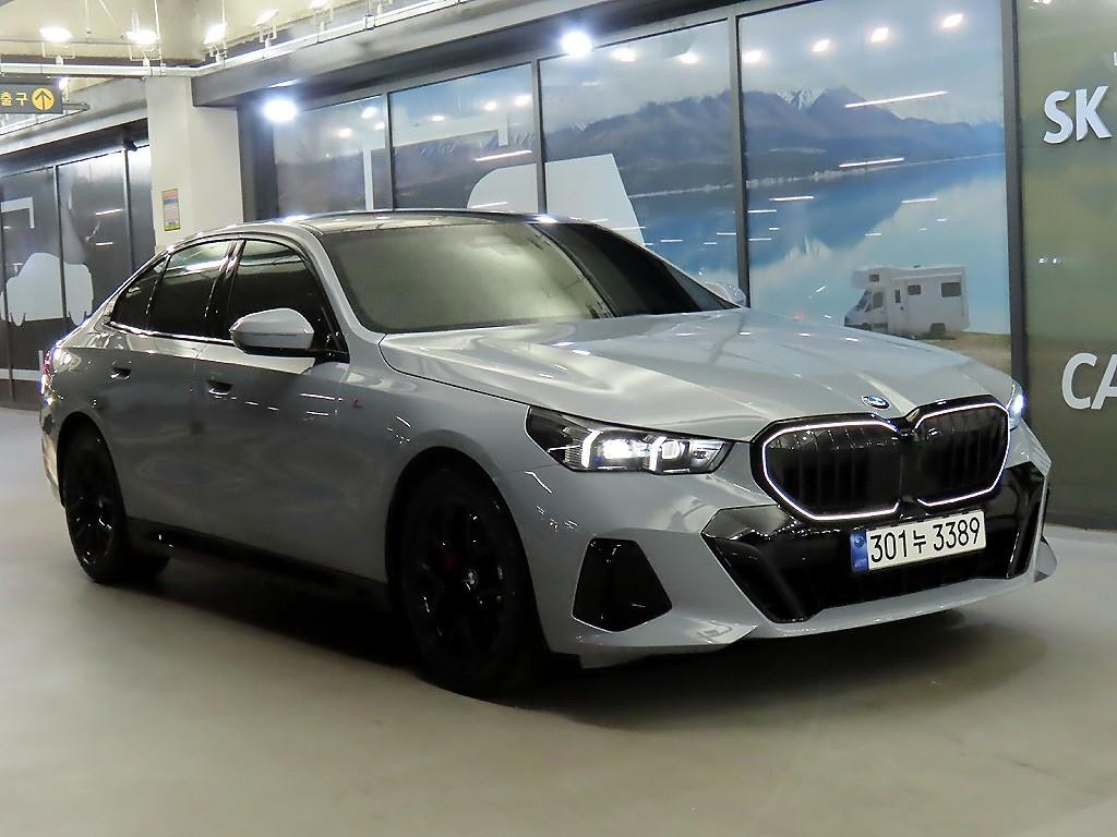BMW 5시리즈 5시리즈 (G60) 520i 스페셜 에디션 이미지 1