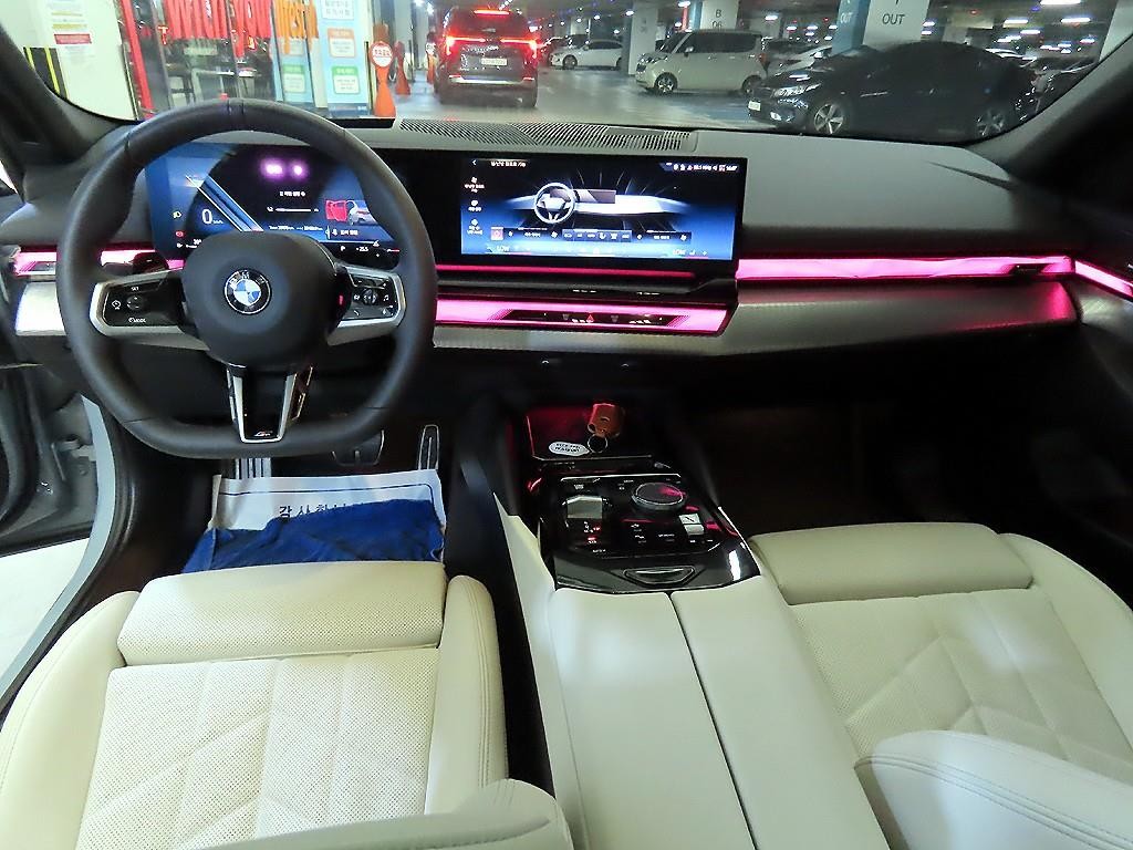 BMW 5시리즈 5시리즈 (G60) 520i 스페셜 에디션 이미지 10
