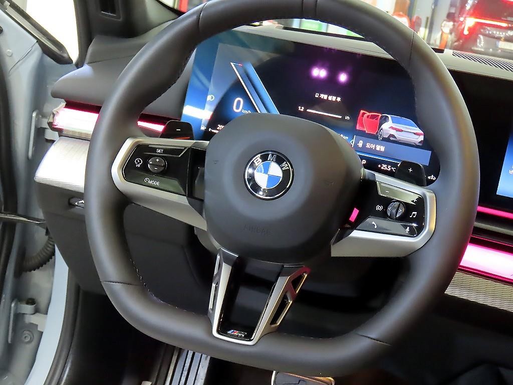 BMW 5시리즈 5시리즈 (G60) 520i 스페셜 에디션 이미지 8