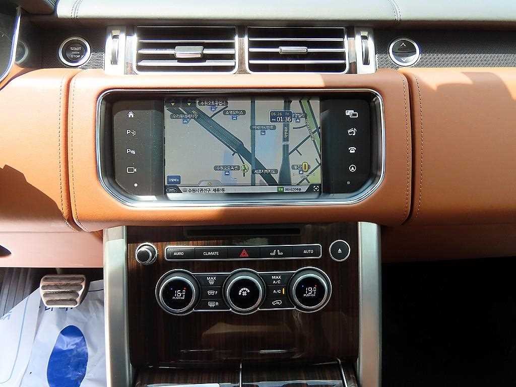 랜드로버 레인지로버 레인지로버 4세대 5.0 SC VOGUE SE 이미지 11