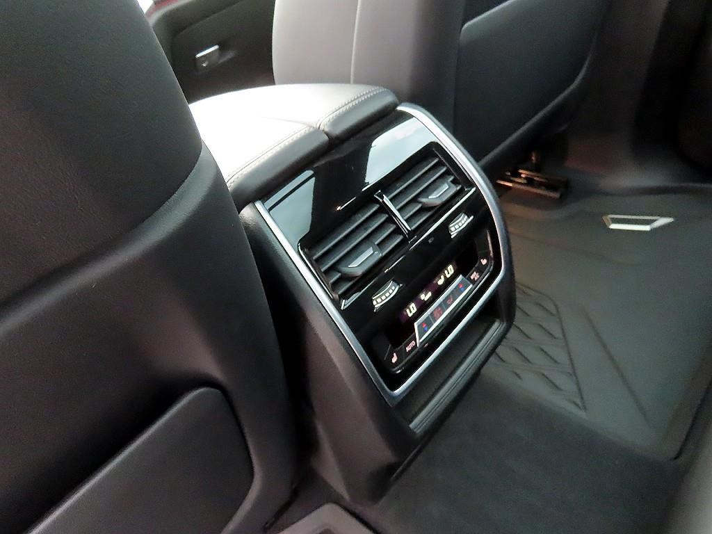 BMW X5M X5M (F95) 4.4 이미지 15