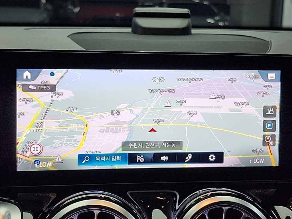 벤츠 GLB 클래스 GLB클래스 X247 AMG GLB 35 4MATIC 이미지 15