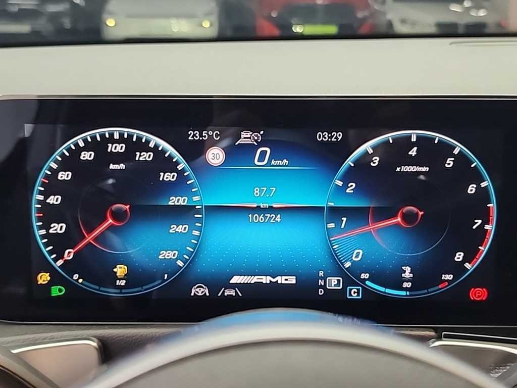 벤츠 GLB 클래스 GLB클래스 X247 AMG GLB 35 4MATIC 이미지 6