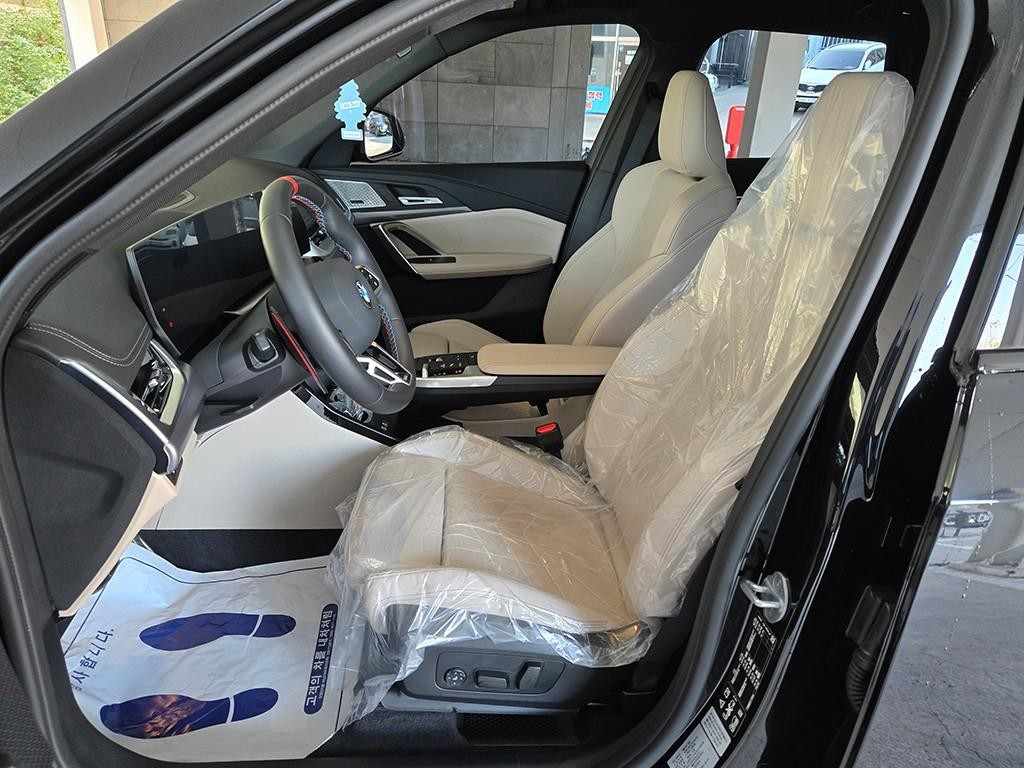 BMW X1 X1 (U11) M35i xDrive 이미지 5