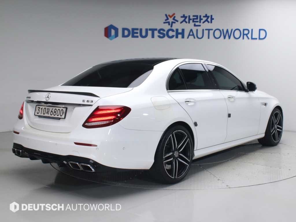 벤츠 E 클래스 E-클래스 W213 E63 AMG 4MATIC+ 이미지 2